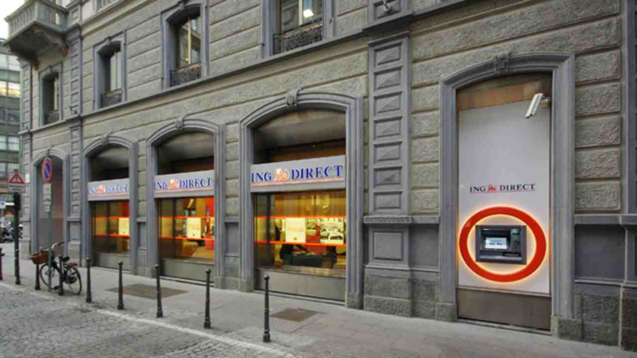 Sempre più cashless