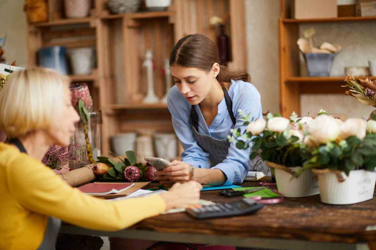 Naspi e pensione di vecchiaia per i commercianti (foto Adobestock)