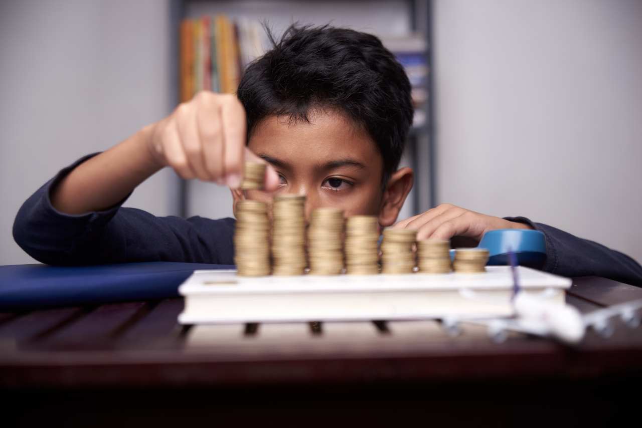 Conti correnti bambini (foto Adobestock)