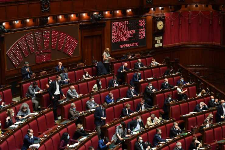 ritorno dei vitalizi per ex senatori