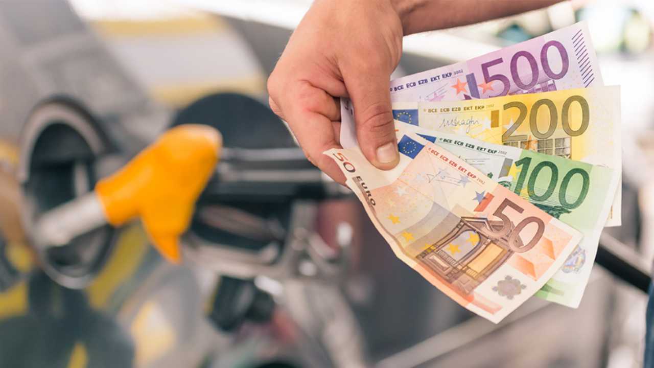 ricerca migliori insegne per il carburante