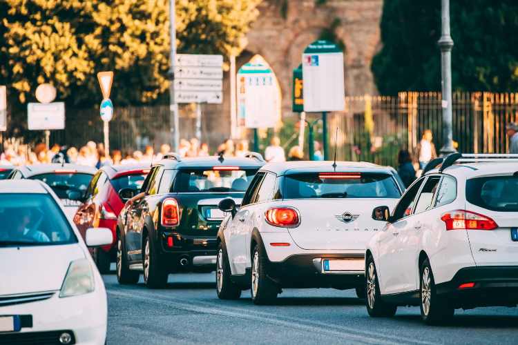 Bolli d'auto non pagati, quando smetteranno di chiederti i soldi