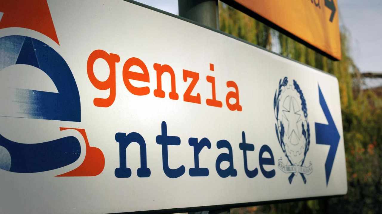 Cartello Agenzia delle entrate