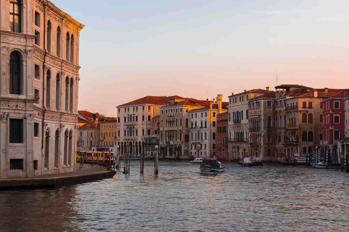 Alcune Regioni hanno varato un provvedimento per aiutare le famiglie italiane. Nella foto: Venezia