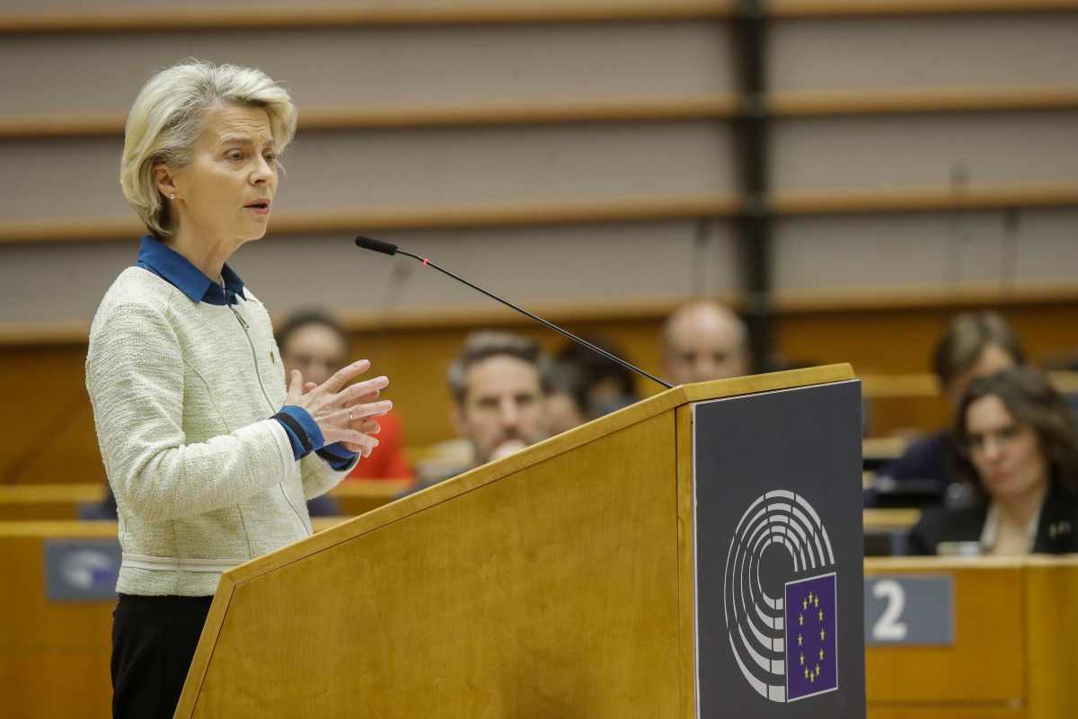 La presidente della Commissione europea, Ursula von der Leyen - Missione Risparmio.